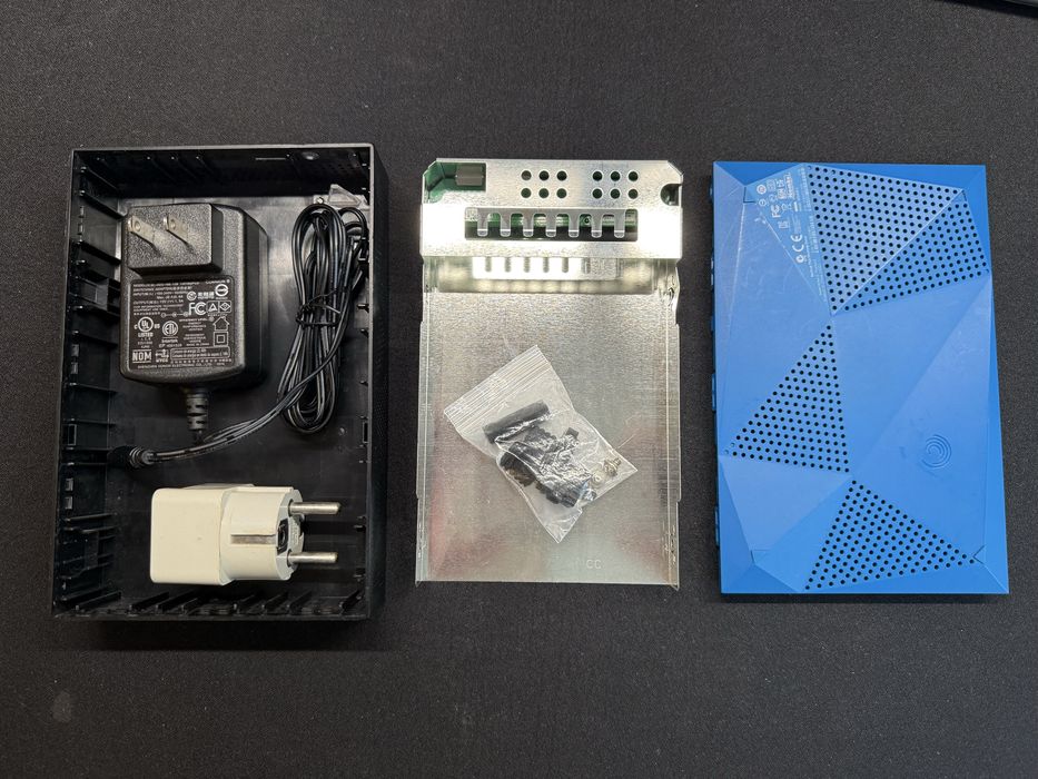 Карман для дисків WD з USB 3.0 з оригінальним блочком