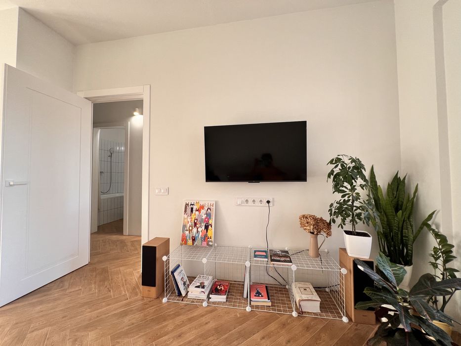 Сдам 1к квартиру в клубном доме.Виа рома.Свое отопление,газ,генератор.