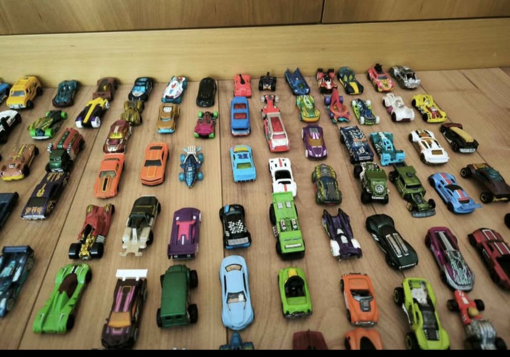 Pack 150 carros HOTWHEELS