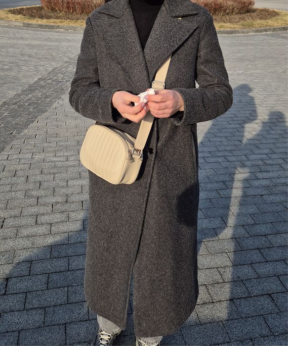 Демісезонне пальто / пальто на теплу зиму