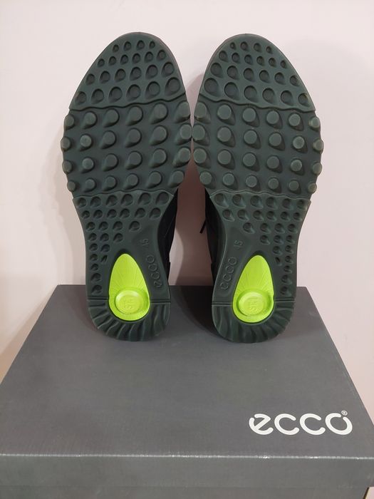 Чоловічі кросівки ECCO ST.1   45-го розміру.