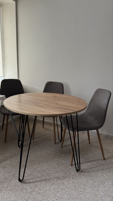 Обідній стіл (діаметр 90см)