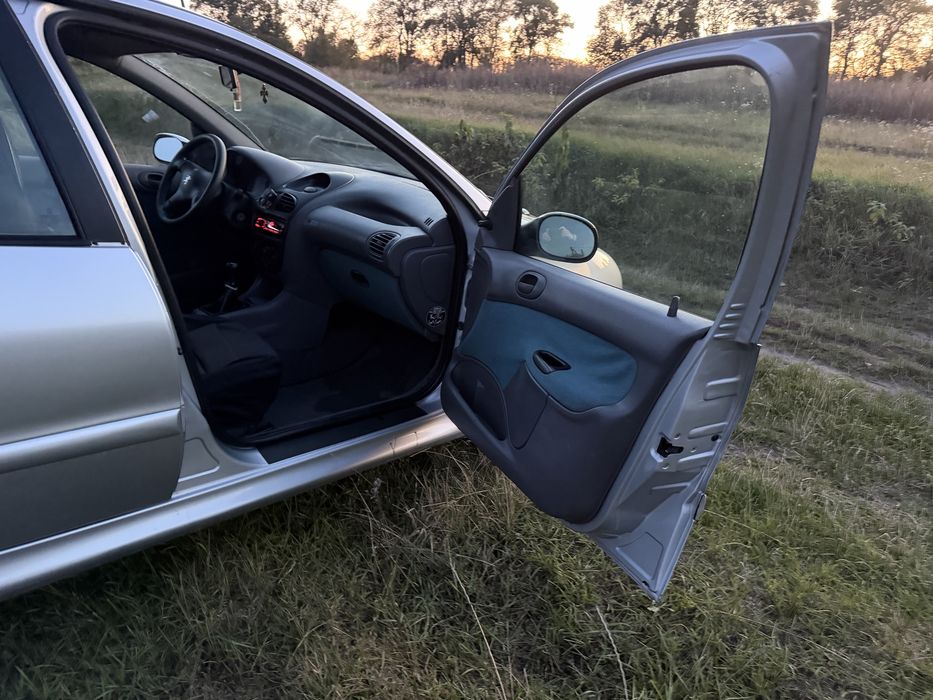 Peugeot 206 1.1 2500$