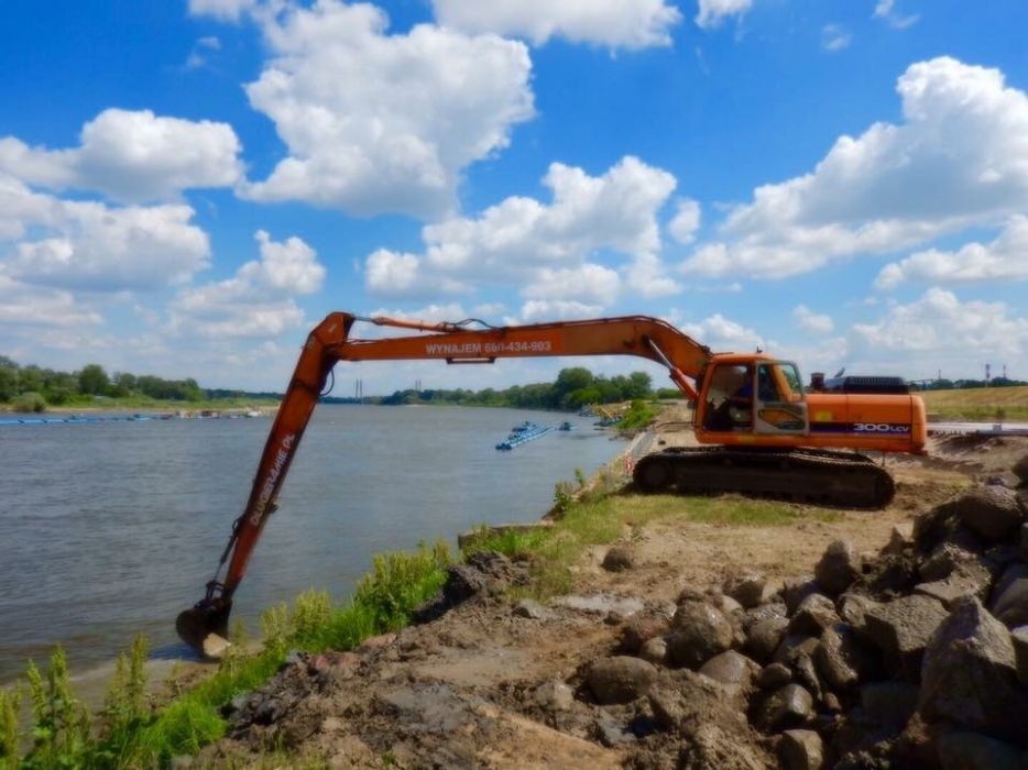 Kopanie stawu, wykopy, pogłębianie, odmulanie, koparka long, niwelacja
