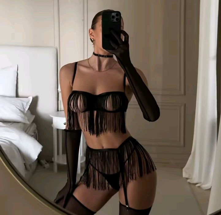 Еротичний комплект білизни.