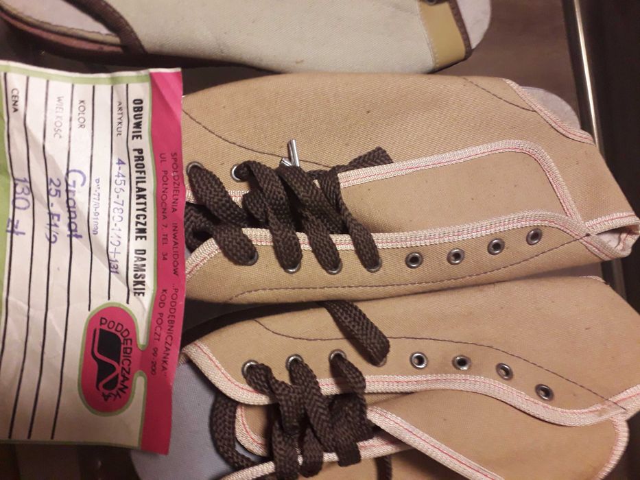 Obuwie profilaktyczne damskie nowe -PRL 4 pary