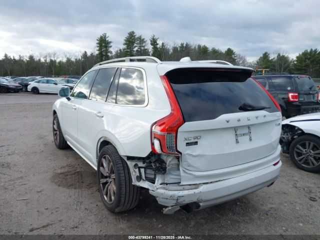 VOLVO XC90 T6 Momentum 2017