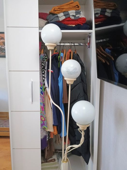 Sprzedam ładną lampę stojącą