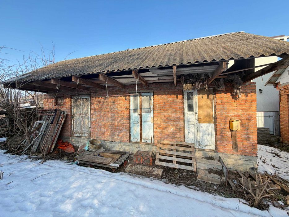 Терміновий продаж приватного будинку з комунікаціями , 2х до зупинки