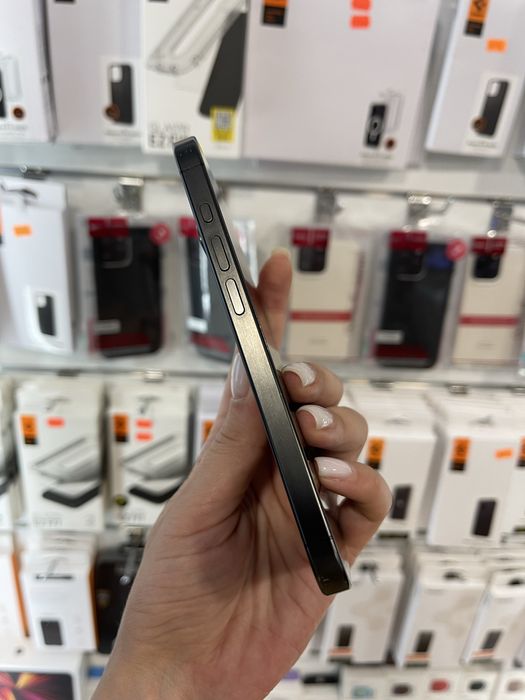 iPhone 15 Pro 256Gb black titanium - АКБ 100%, стан 5
