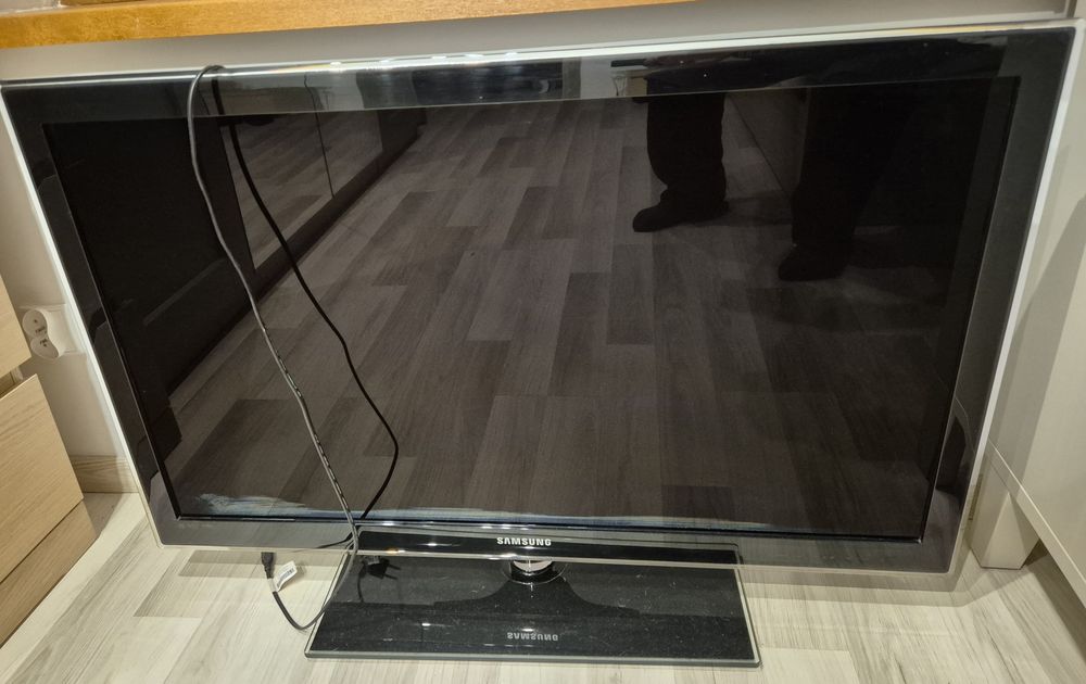 Samsung 40 cali.LED.Sprawny z pilotem.