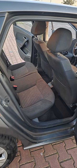 VW Polo Usado · Fevereiro · 2014 · NEGOCIAVEL 7 500 EUR