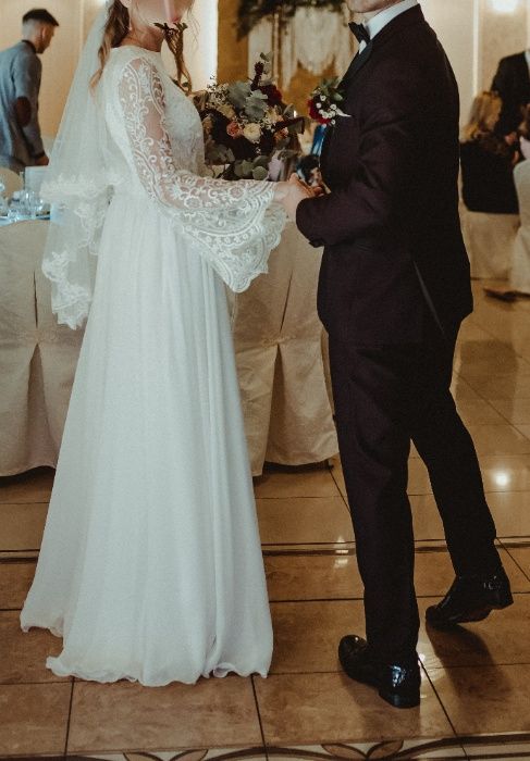 Garnitur ślubny burgundowy