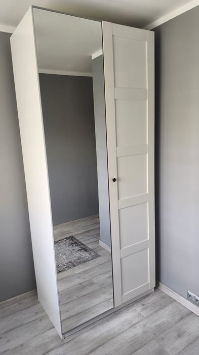 Szafa z lustrem IKEA Hemnnes