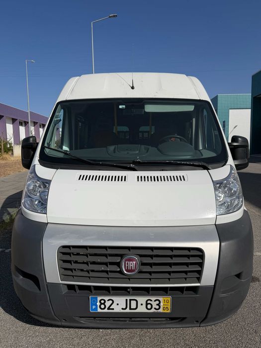 Fiat Ducato 9 Lugares com Rampa para Cadeira de Rodas