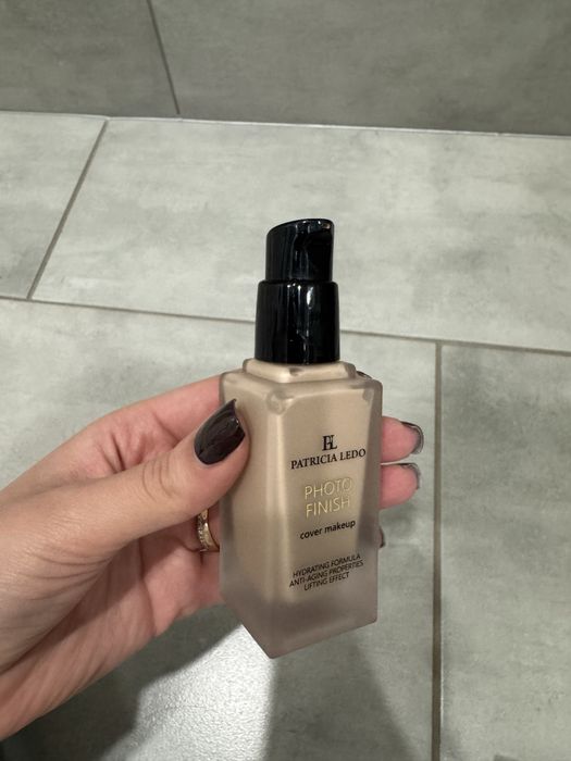 Тональна основа від Patricial Ledo