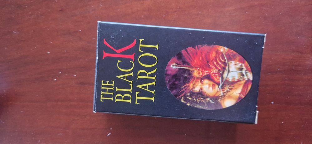 The Black Tarot Fournier Vintage Completo c/ Livro – Luis Royo