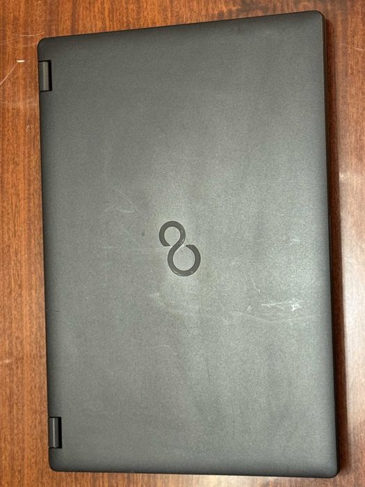Ноутбук Fujitsu Lifebook E558 I7-8550U/16gb ram/512gb ssd
