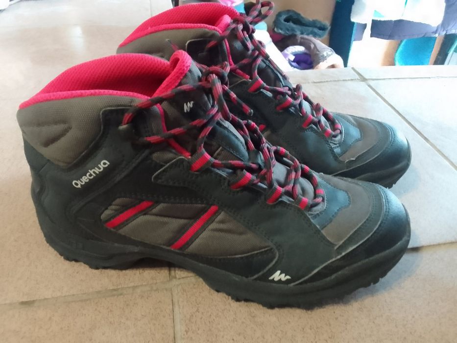 Жіночі черевики весна-осінь 41р. quechua