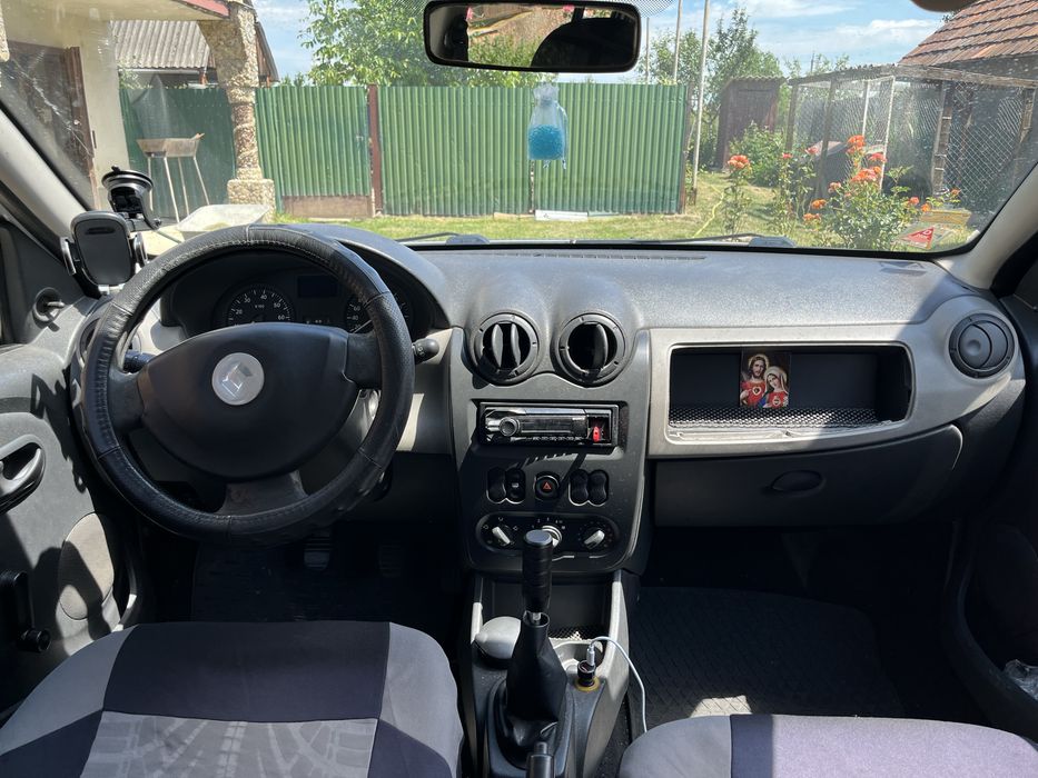 Renault Sandero 2010
