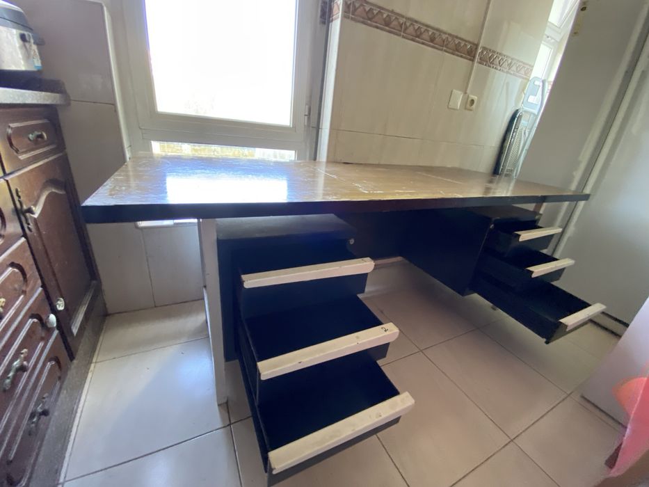 Secretária grande 185cm