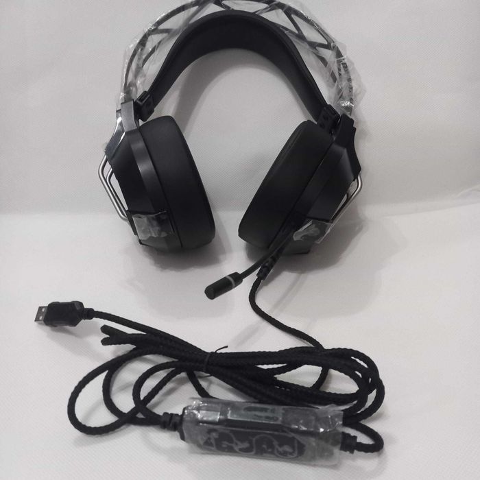 Headset Berserker Gaming RGB 7.1 Tempest PC/PS4/PS5