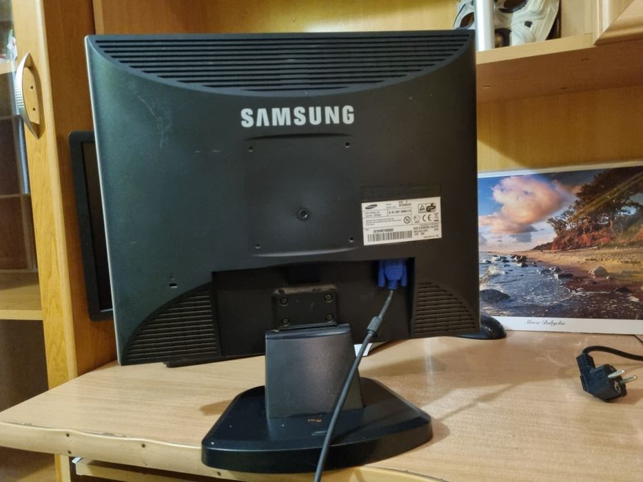 Monitor Samsung SyncMaster  913V 19 cali