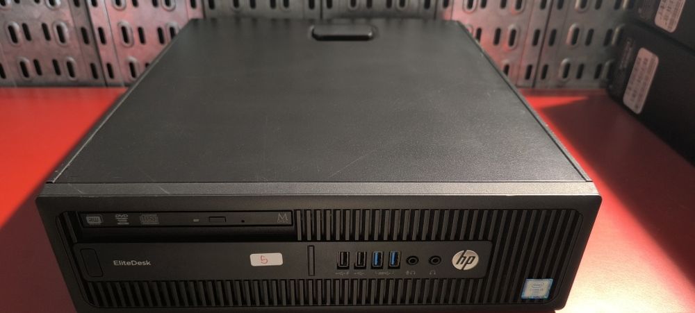 Computador de secretária HP EliteDesk 800 G2 Small Form Factor.

Proce