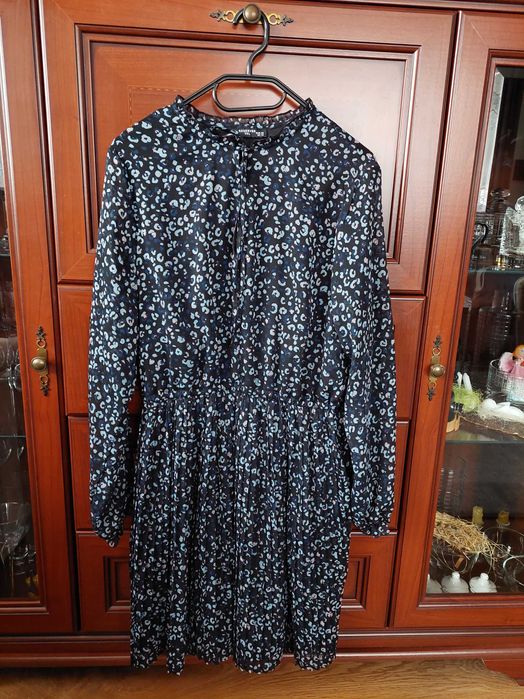 Sprzedam nową sukienkę plisowaną firmy Reserved rozm 40