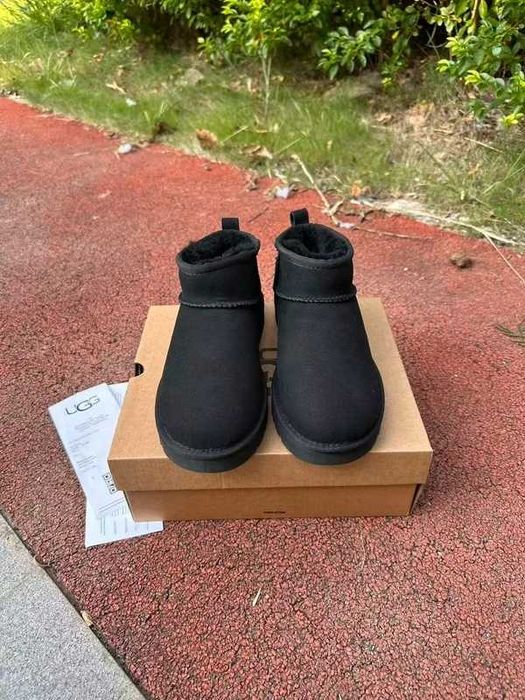 UGG Classic Mini Boots Black r.36