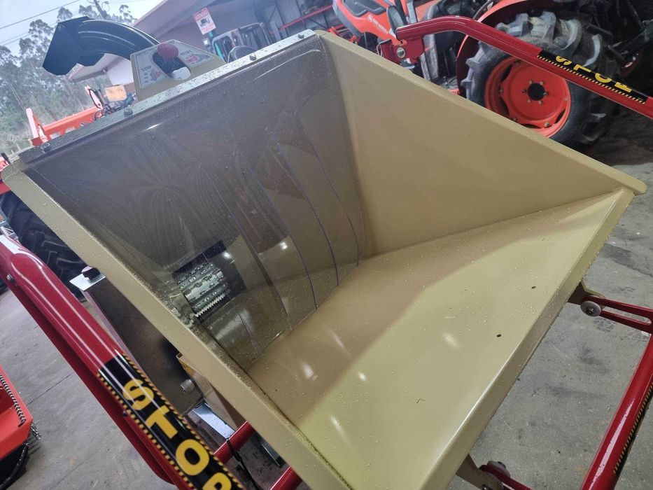 Biotriturador NEGRI R185 T para Trator NOVO