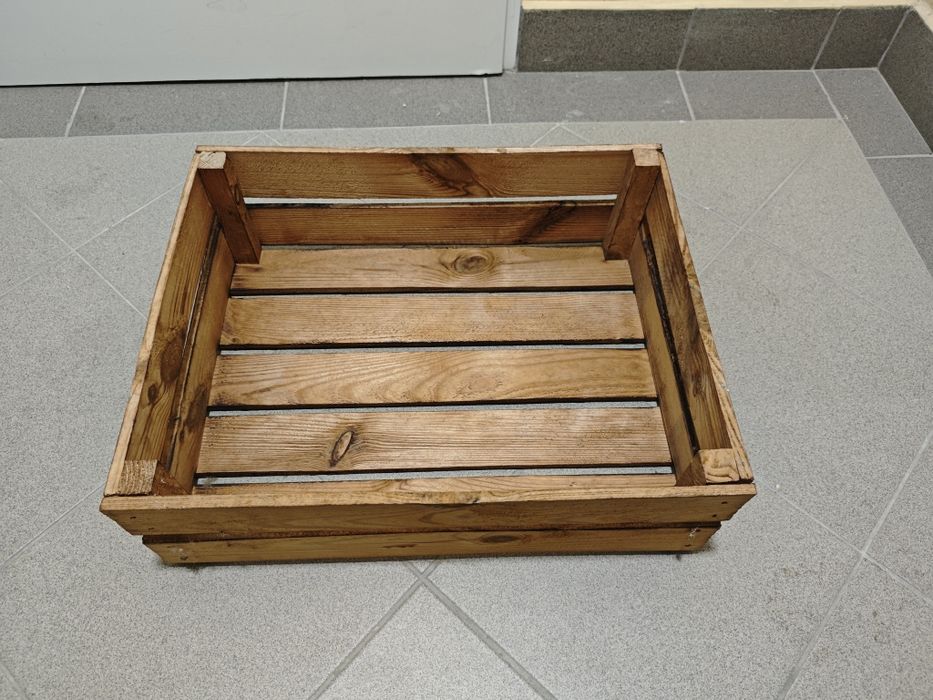 Skrzynka skrzynia drewniana na warzywa owoce