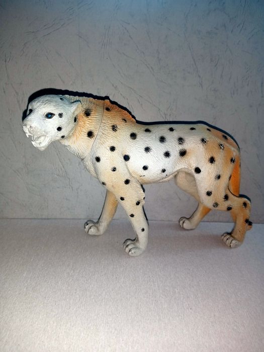 Іграшкова фігура Леопард  18×6cm б/в