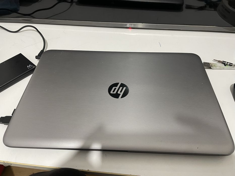 Portatil HP Pavilion 15 ** i7/8GB DDR4/SSD 240GB/Grafica 2GB **