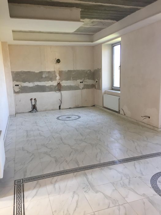 Продаж або обмін будинку на квартири в Києві, комерційну нерухомість