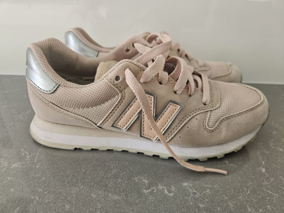 Damskie adidasy New Balance 36