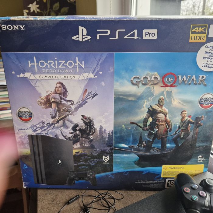 Продам консоль  PS4 Pro у відмінному стані