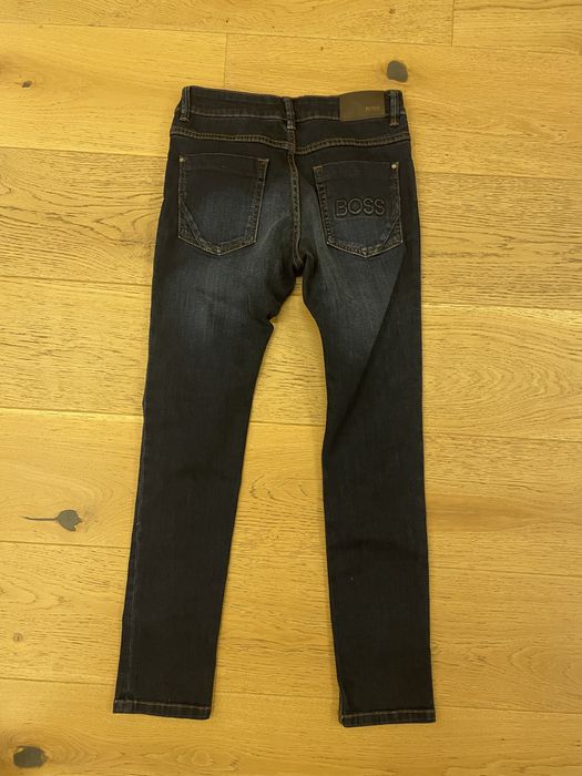 Jeansy Boss roz 146