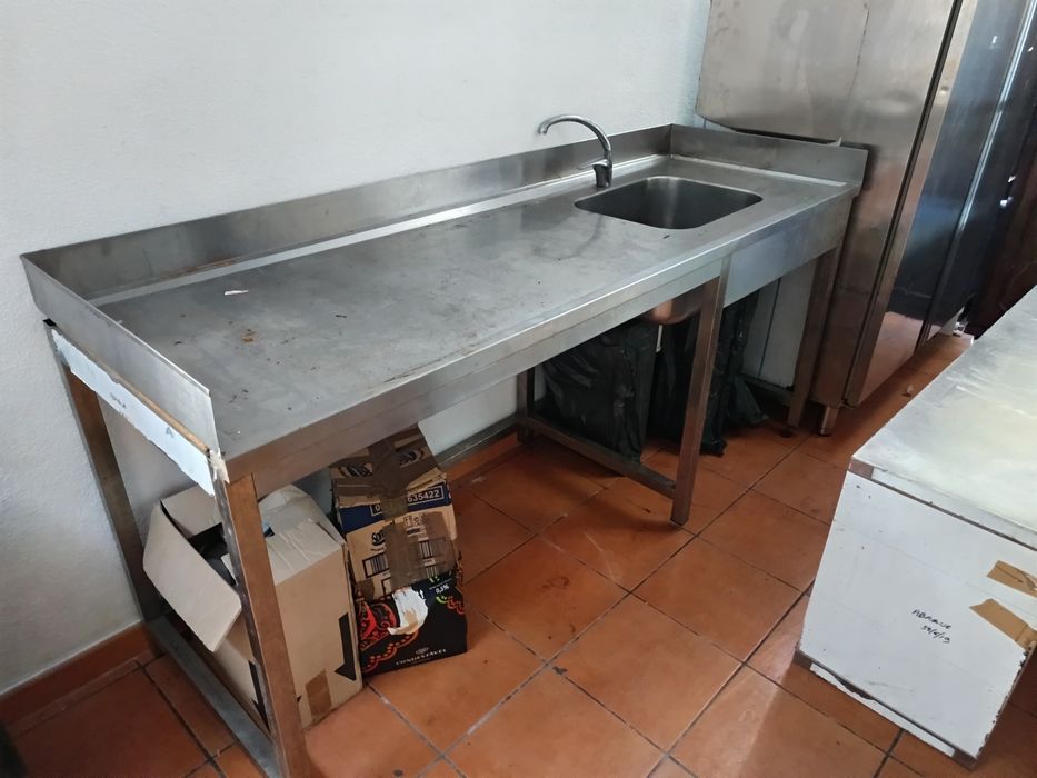 Bancada em Inox com lava loiça