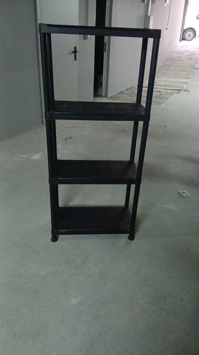 2 Cadeiras e 2 estantes