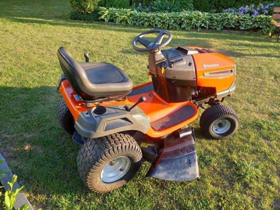 Traktorek do trawy Husqwarna LT154 2014 15.5KM Briggs