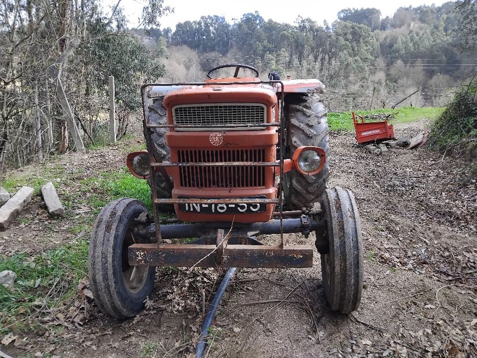 Trator fiat vendo ou troca