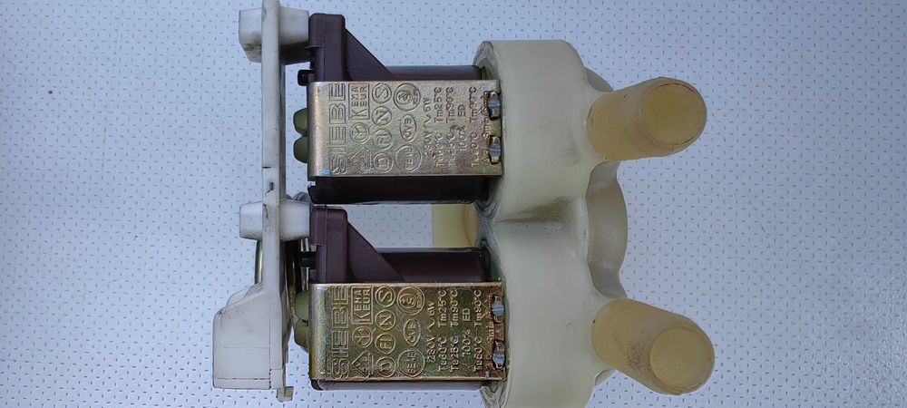 Siebe podwójny elektrozawór wody 230V/6W Bosch Siemens WFL1600PL