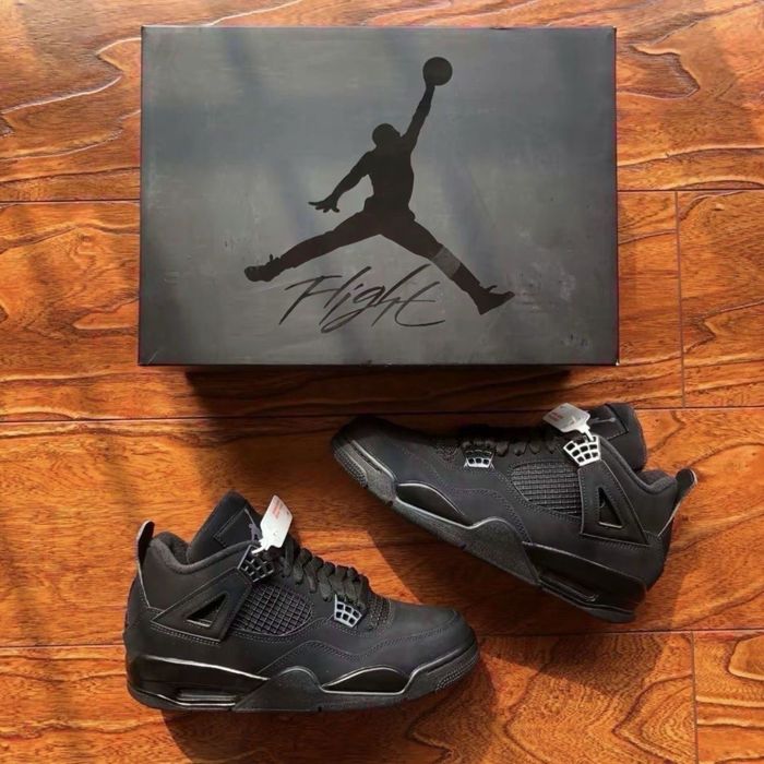 Кросівки Nike Air Jordan 4 Retro