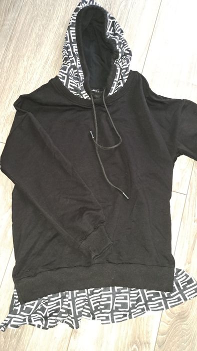 Bluza damska z ornamentem  M