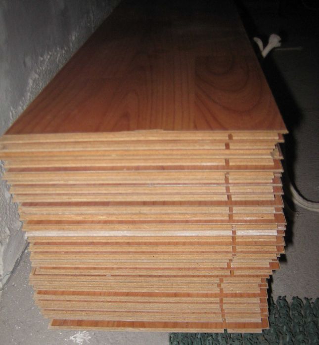 Panele podłogowe używane (laminowane)