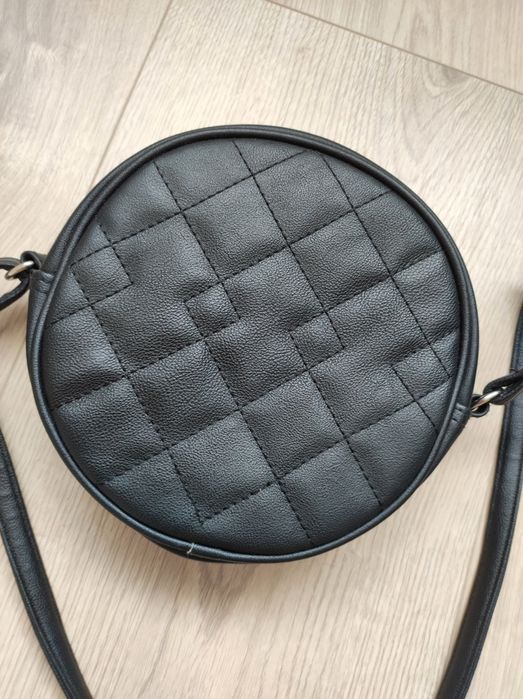 Mała czarna torebka