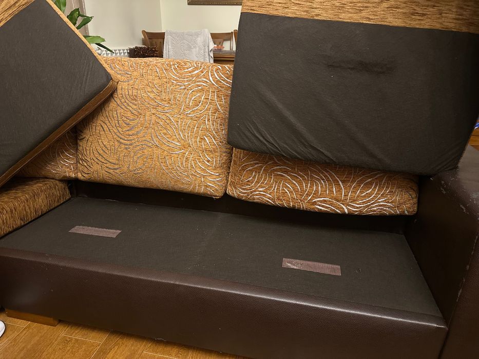 Sofá grande de canto .