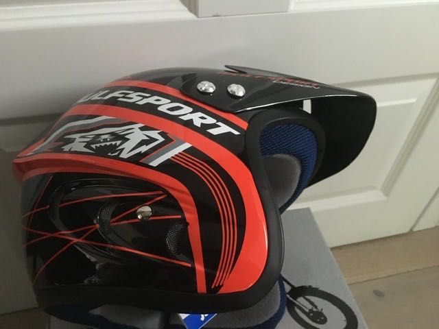 Kask Wulf na hulajnoge rower , sporty wyczynowe