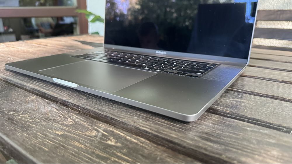 MacBook Pro 16 2019 A2141 i7 | 32GB RAM | 1TB SSD | Radeon 5300M 4GB